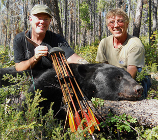 Black bear bowhunting